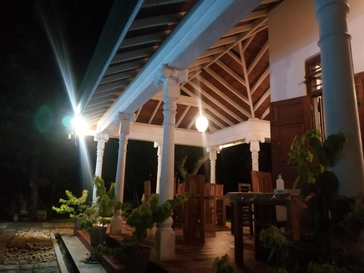 היקדואה Tranquility Guest House מראה חיצוני תמונה