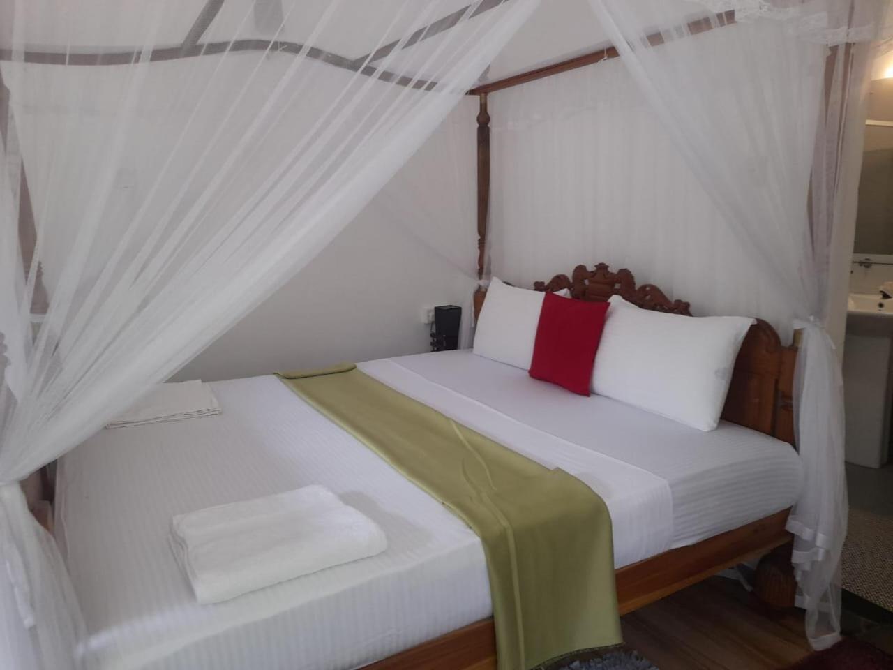 היקדואה Tranquility Guest House מראה חיצוני תמונה